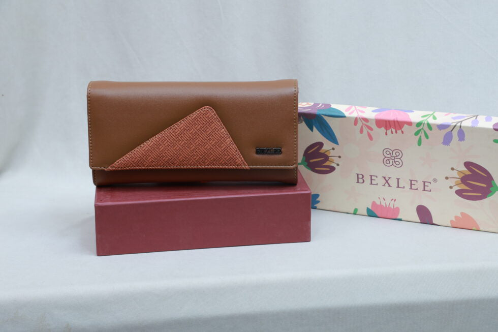 Bexlee Fold Wallet (Brown)