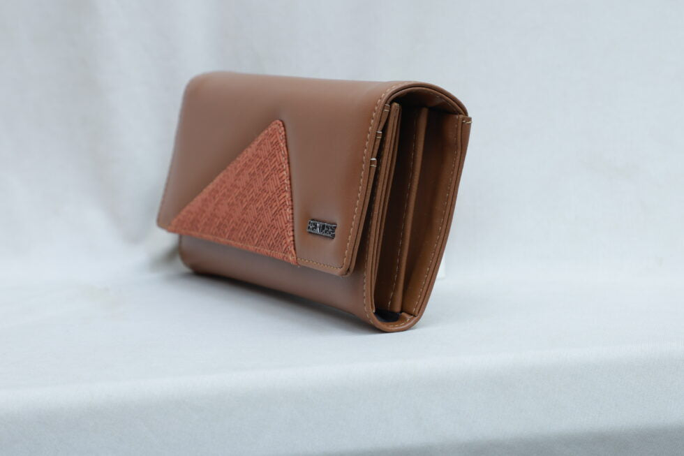 Bexlee Fold Wallet (Brown)