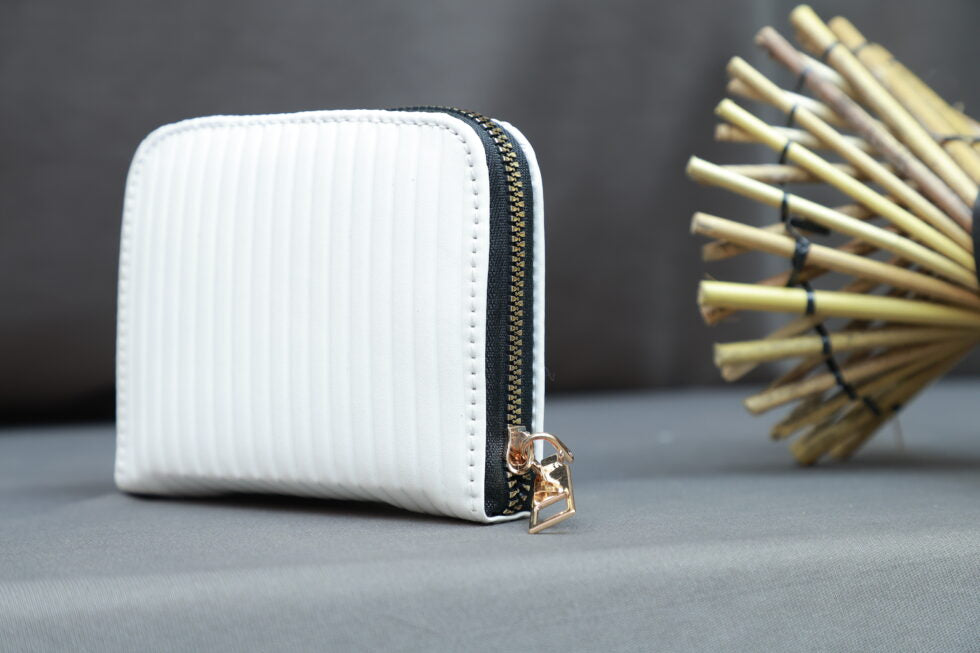 Zipper Pocket Wallet (White)