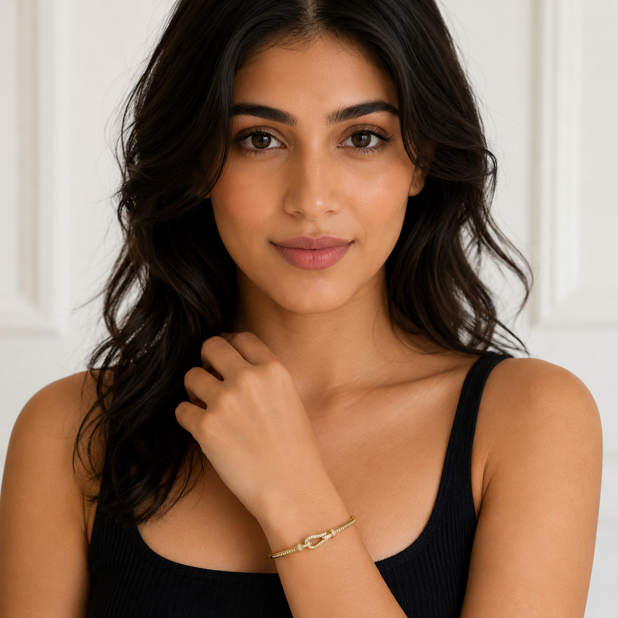 Anti-Tarnish Gold Buckle Knot Bangle