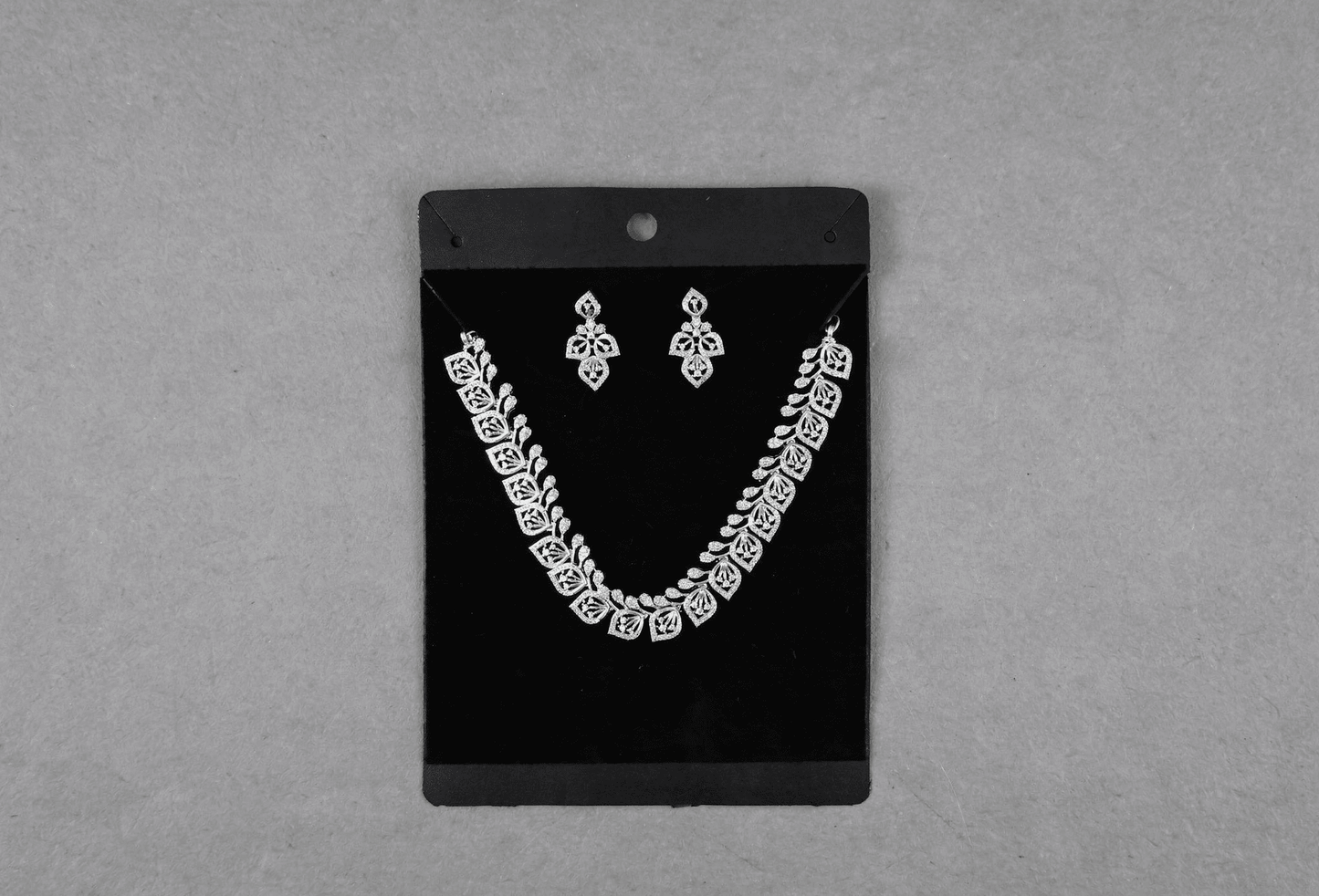 Shiny Silver Leaf and Lace Jewelry Set