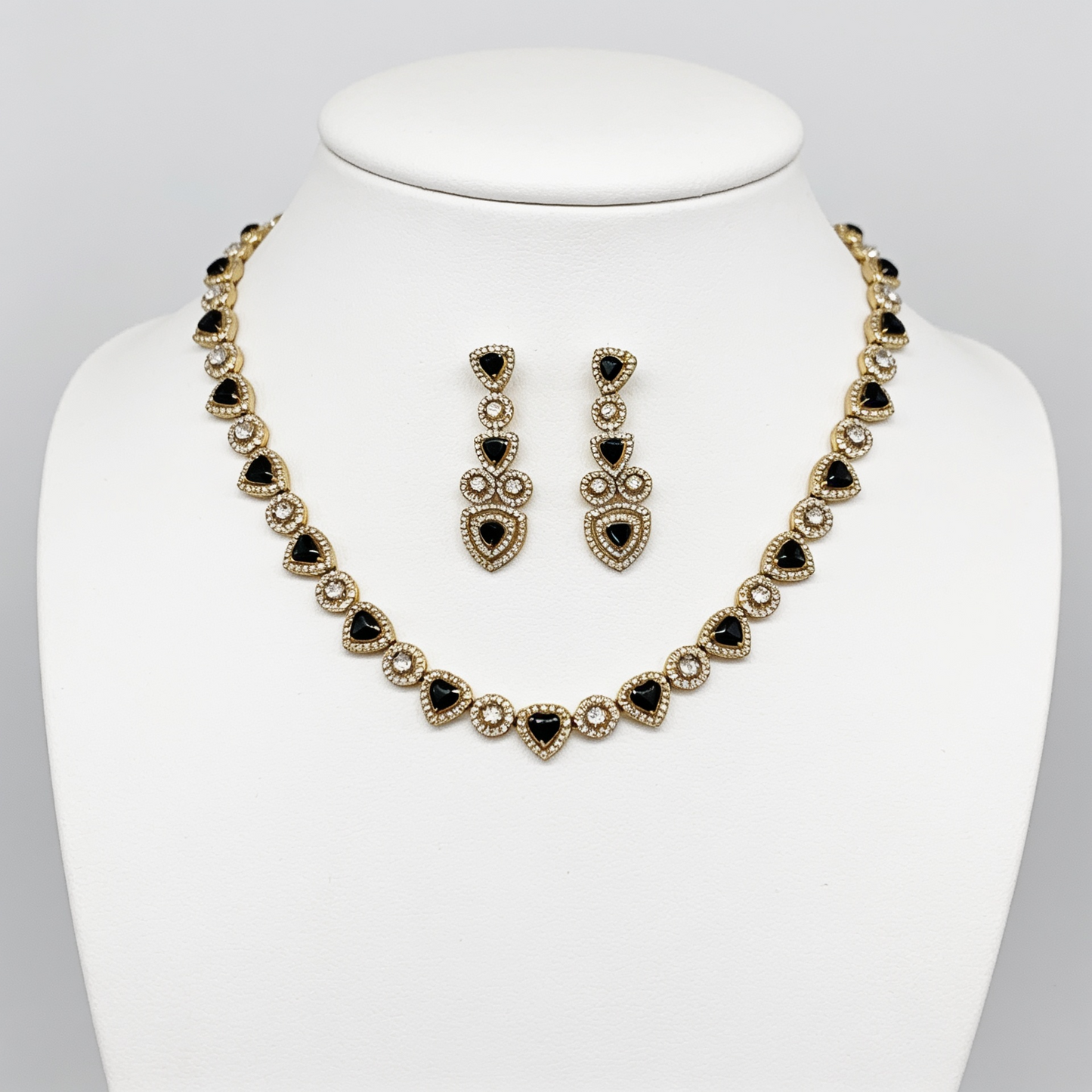 Royal Noir Jewelry Set