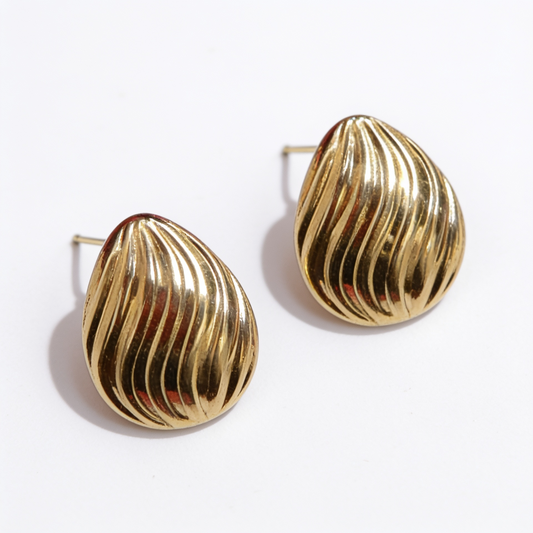 Anti Tarnish Wavy Tear drop Earring